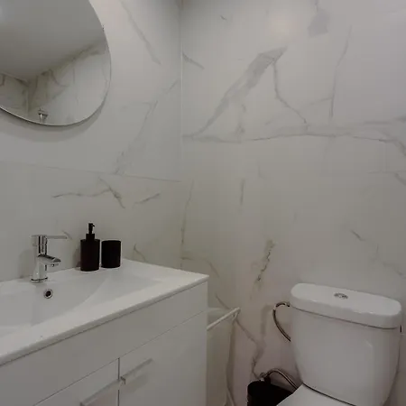 Yellow House By Best2stay Semesterbostad *